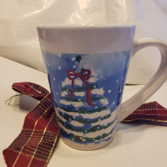 Royal Norfolk Christmas Mug with Winter Scent - Picture 1 of 4